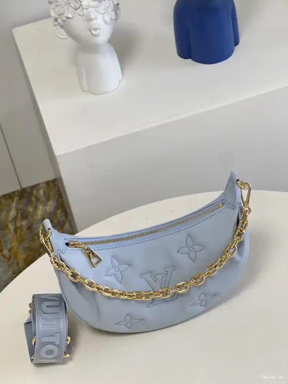 Affordable OVER THE VUITTON MOON LOUIS 0704